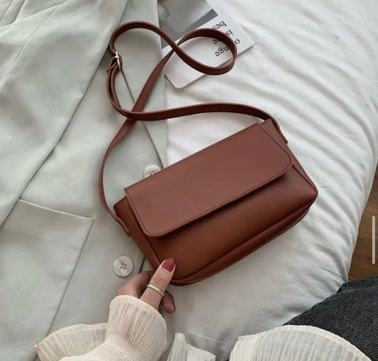 Serrela Crossbody