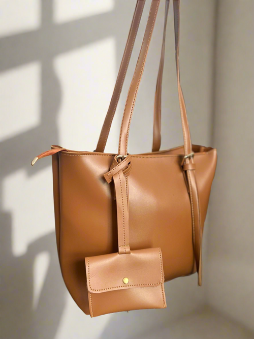 Brown Bella