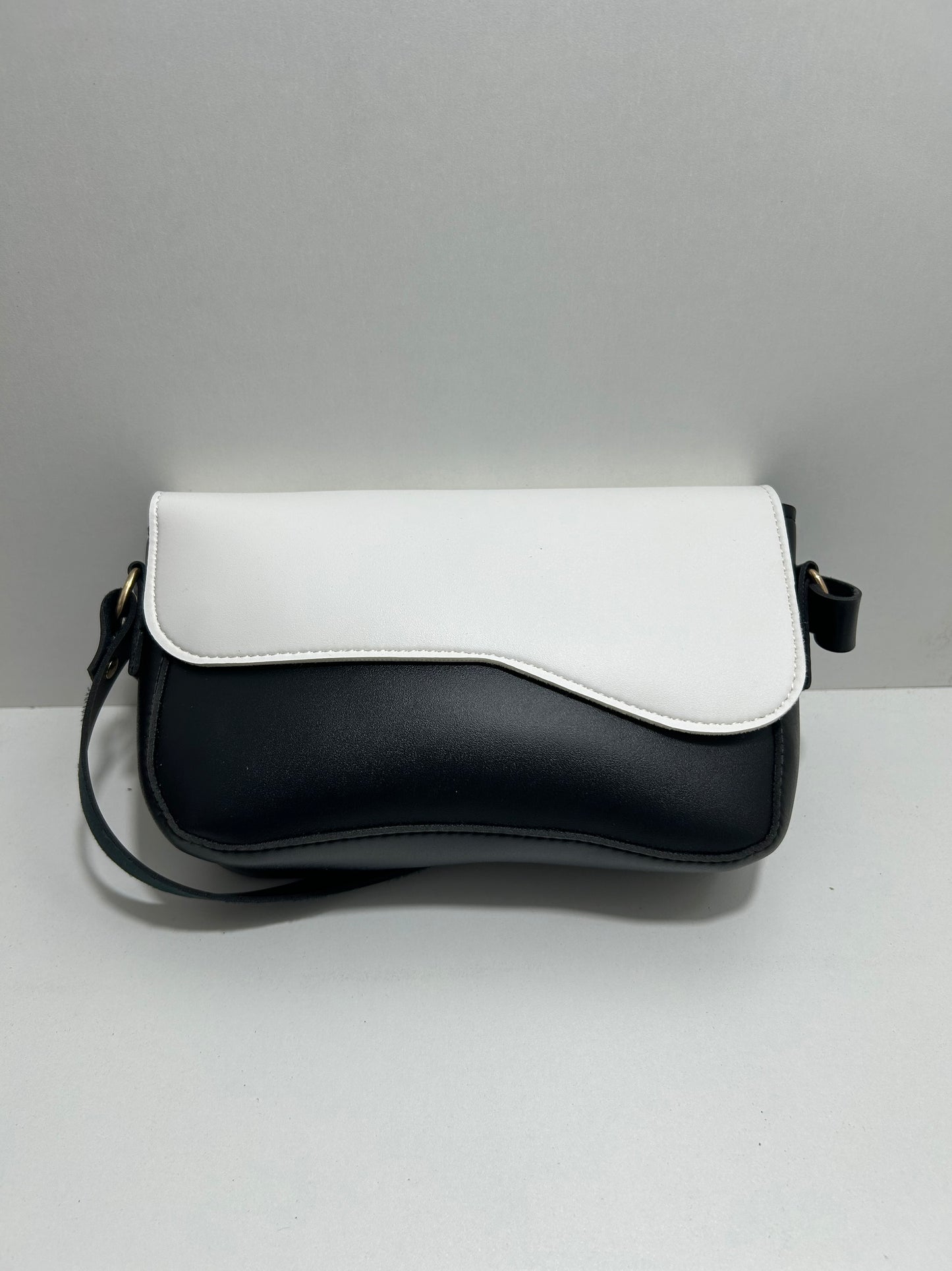 Rio Crossbody